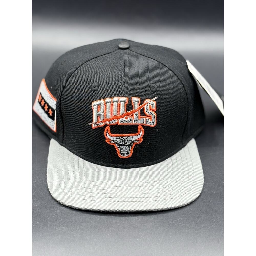 Chicago Bulls Pro Standard Hat Snapback Black Orange Gray Cap One Size NWT